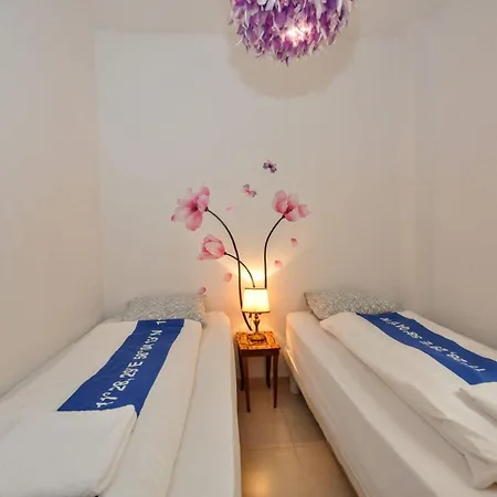 Verano Go2lloret * יורט דה מאר